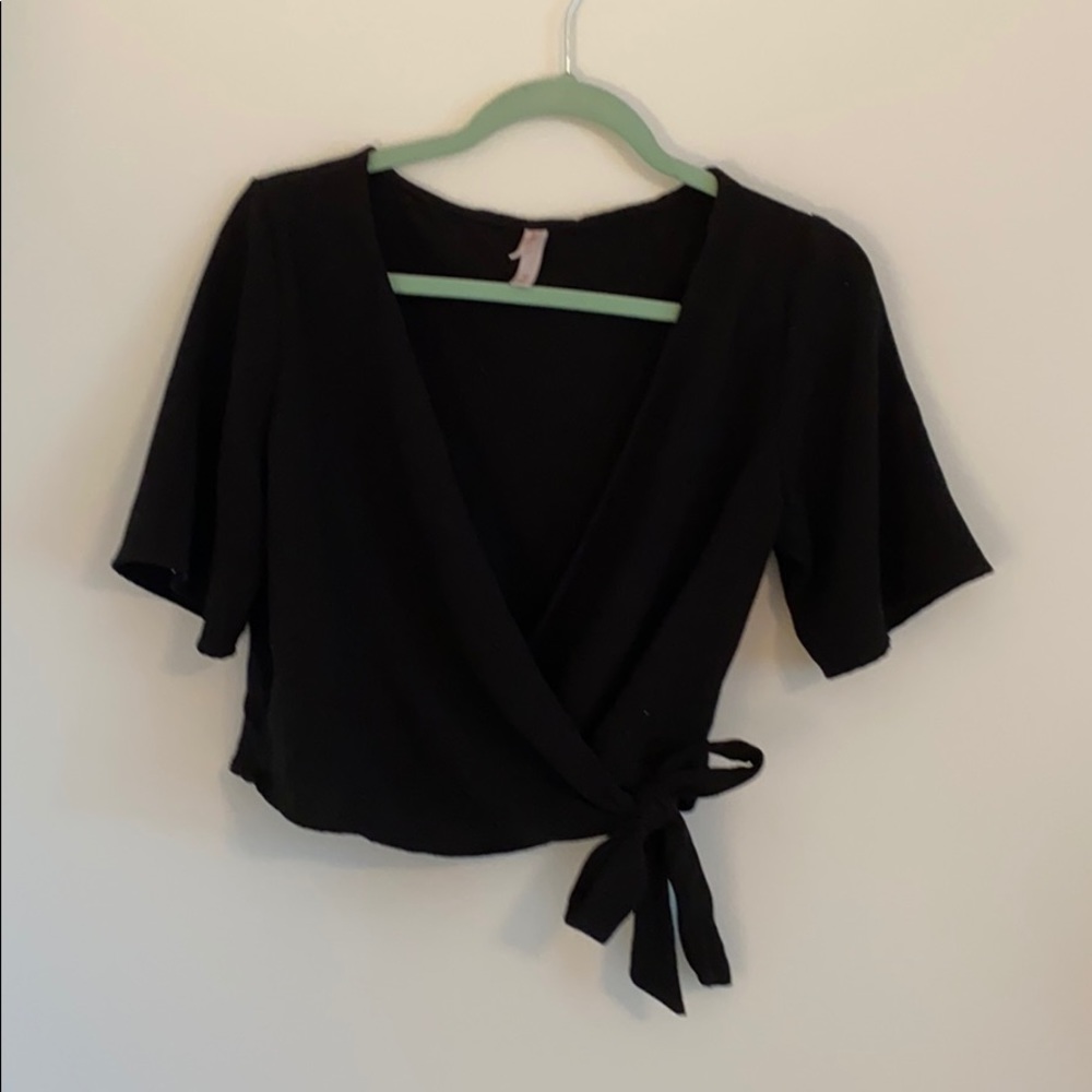 Black wrap tie top